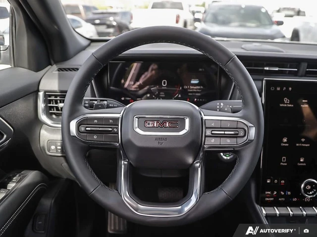 2027 GMC Terrain AWD Elevation AWD Elevation, stříbrná, 10 km, dovoz Kanada — foto 14 z 20