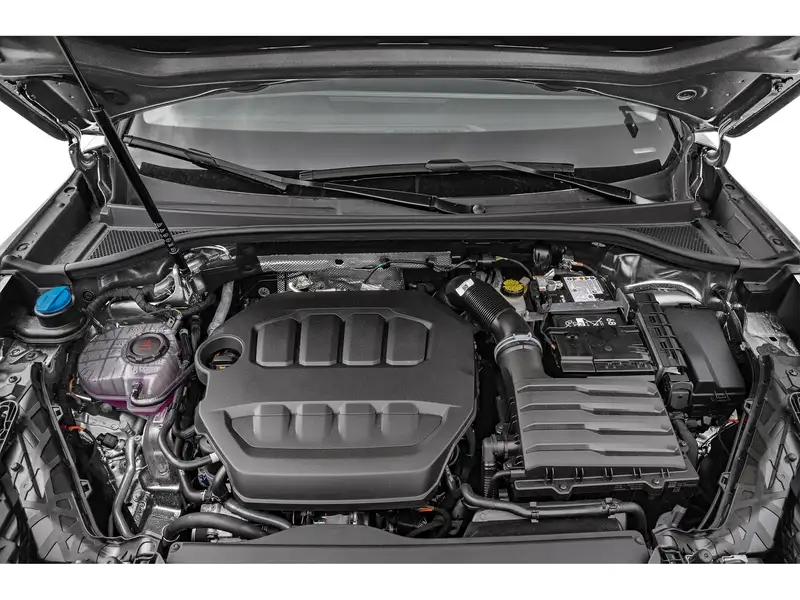 2026 Audi Q3 Technik quattro, zelená, 90 km, dovoz Kanada — foto 7 z 11