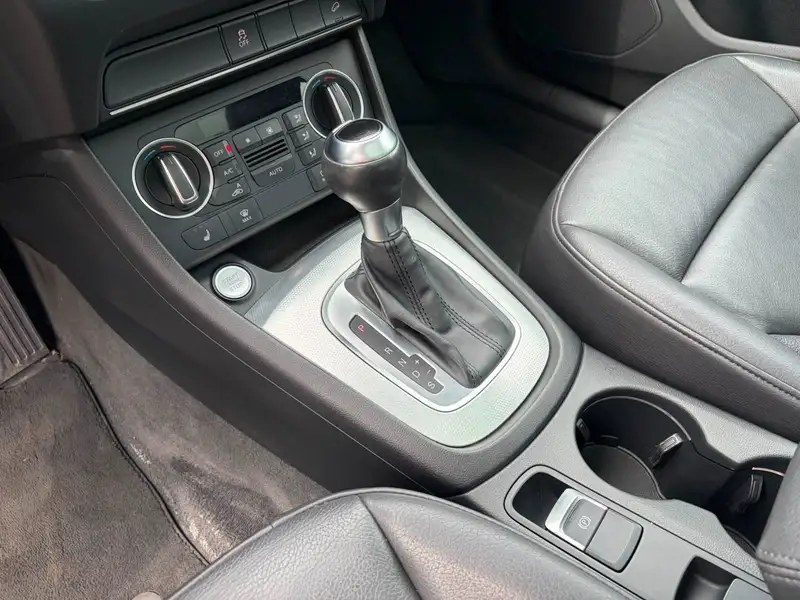 2016 Audi Q3 Progressiv, bílá, 117 930 km, dovoz Kanada — foto 9 z 12