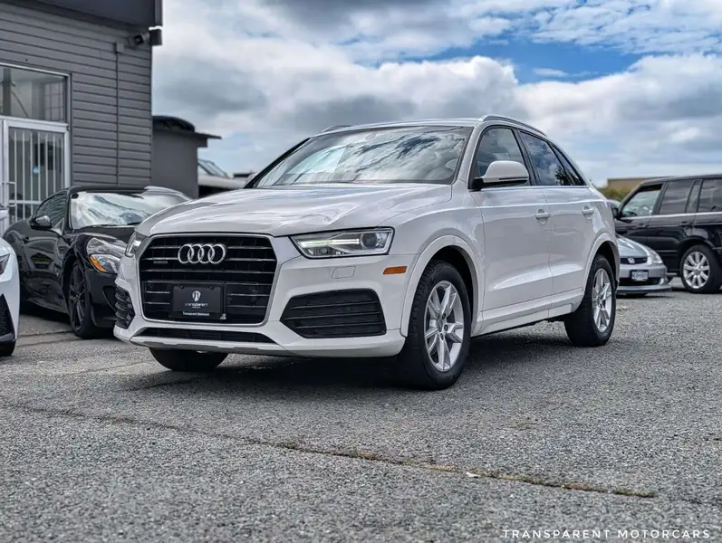 2018 Audi Q3 Progressiv, bílá, 73 200 km, dovoz Kanada — foto 2 z 12