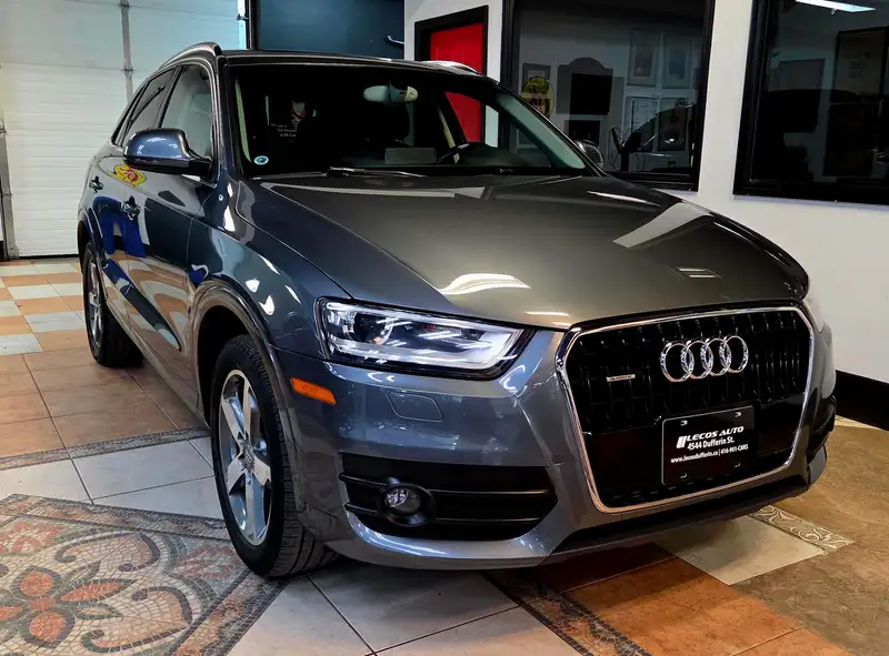 2015 Audi Q3 Progressiv, šedá, 124 551 km, dovoz Kanada — foto 4 z 12