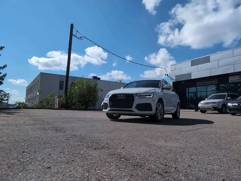2016 Audi Q3 Technik, bílá, 146 675 km, dovoz Kanada — foto 5 z 12