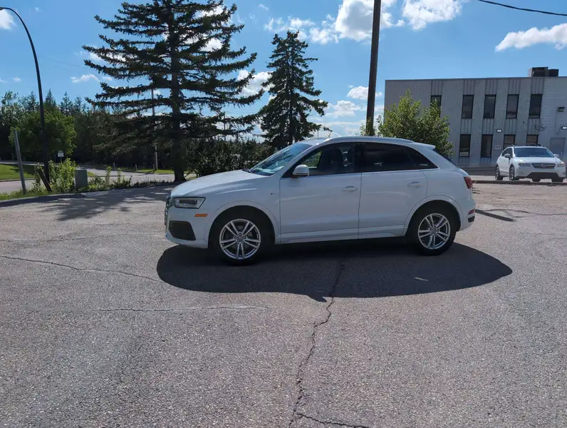 2016 Audi Q3 Technik, bílá, 146 675 km, dovoz Kanada — foto 7 z 12