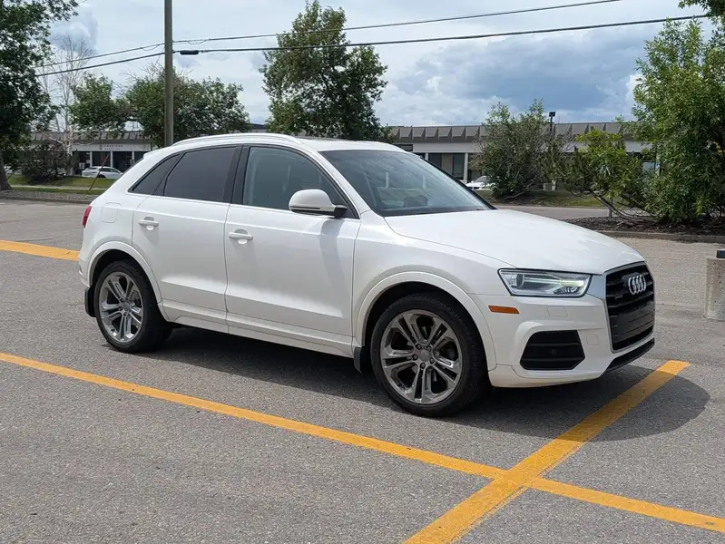 2017 Audi Q3 Progressiv, bílá, 122 761 km, dovoz Kanada — foto 3 z 8