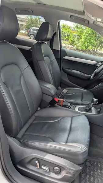 2017 Audi Q3 Progressiv, bílá, 122 761 km, dovoz Kanada — foto 6 z 8