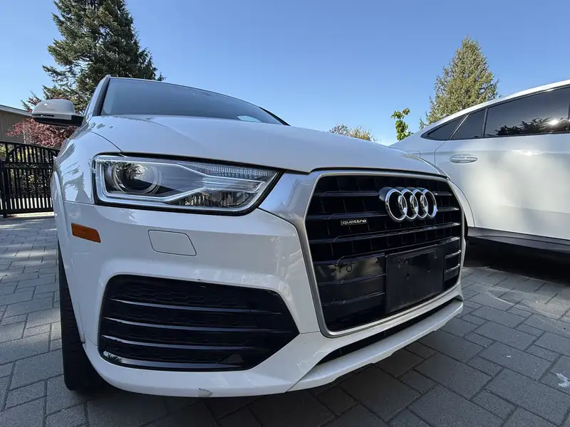 2018 Audi Q3 Progressiv, bílá, 36 257 km, dovoz Kanada — foto 4 z 12