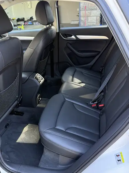 2018 Audi Q3 Progressiv, bílá, 36 257 km, dovoz Kanada — foto 7 z 12