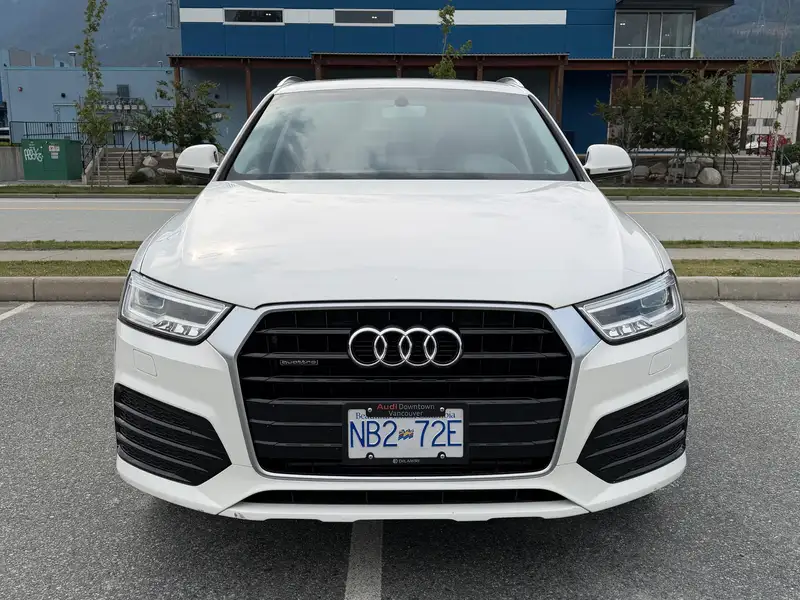 2016 Audi Q3 Technik, bílá, 121 000 km, dovoz Kanada — foto 5 z 12