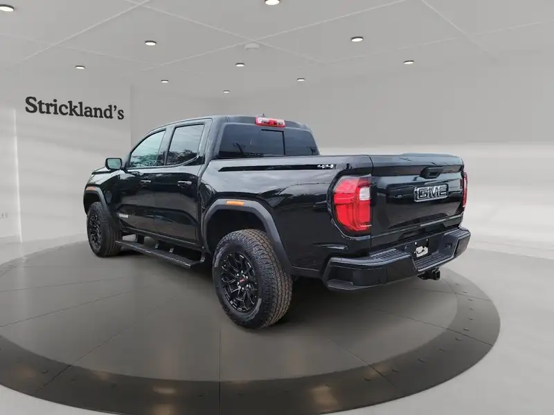 2026 GMC Canyon ELEVATION 4WD, černá, 12 629 km, dovoz Kanada — foto 4 z 12