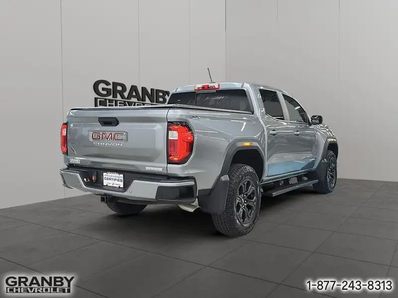 2025 GMC Canyon Elevation, šedá, 16 307 km, dovoz Kanada — foto 6 z 12