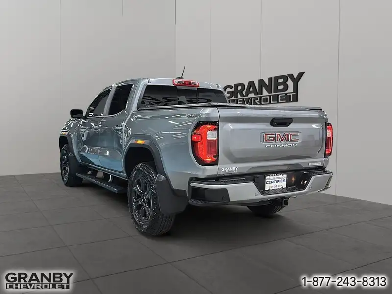 2025 GMC Canyon Elevation, šedá, 16 307 km, dovoz Kanada — foto 8 z 12
