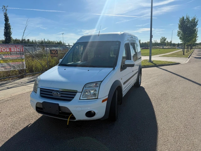 2011 Ford Transit Connect MINI CARGO, bílá, 173 000 km, dovoz Kanada — foto 2 z 5