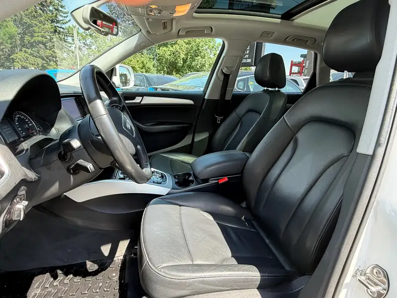 2017 Audi Q5 Technik, bílá, 176 724 km, dovoz Kanada — foto 9 z 12
