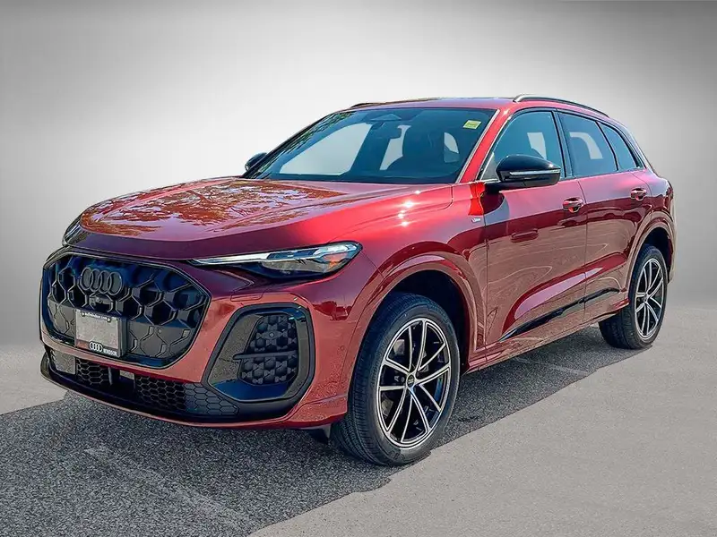 2026 Audi Q5 Progressiv, červená, 18 km, dovoz Kanada — foto 7 z 12