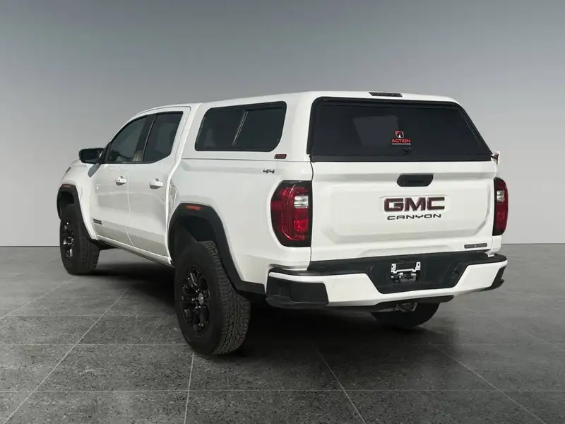 2023 GMC Canyon Elevation, bílá, 184 658 km, dovoz Kanada — foto 3 z 12