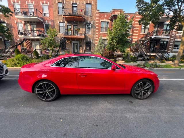 2014 Audi A5, červená, 176 000 km, dovoz Kanada — foto 2 z 5