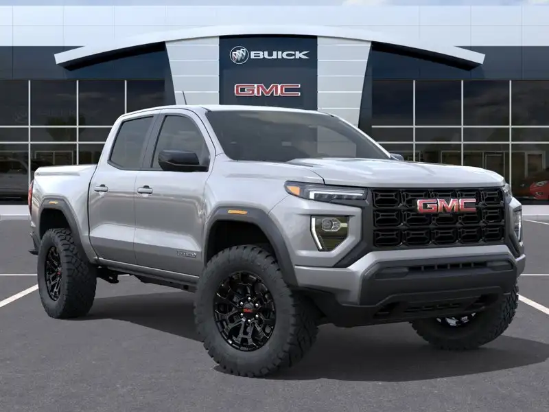 2026 GMC Canyon Elevation, šedá, 23 km, dovoz Kanada — foto 7 z 12