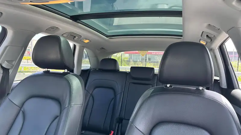 2015 Audi Q5 Progressiv, šedá, 126 187 km, dovoz Kanada — foto 11 z 12