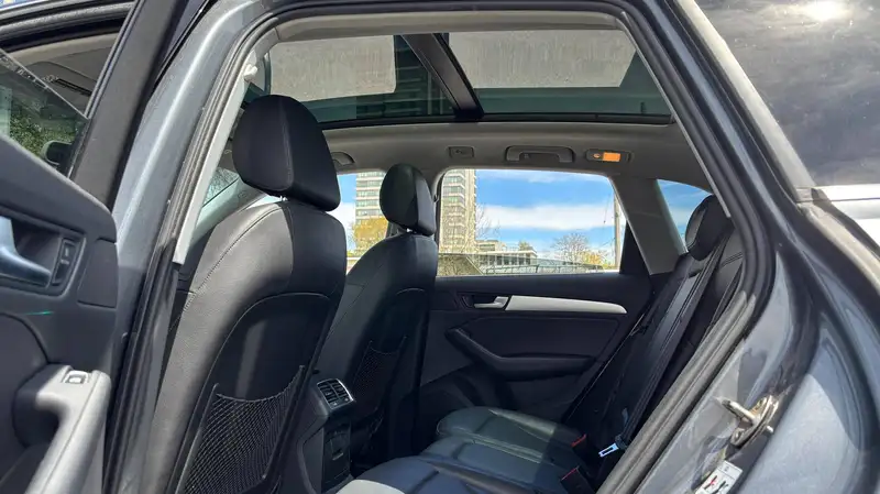 2015 Audi Q5 Progressiv, šedá, 126 187 km, dovoz Kanada — foto 12 z 12