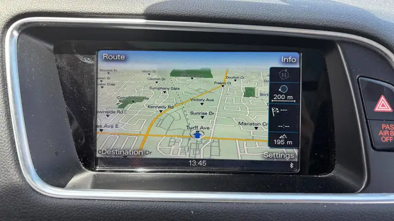 2015 Audi Q5 Progressiv, šedá, 126 187 km, dovoz Kanada — foto 8 z 12