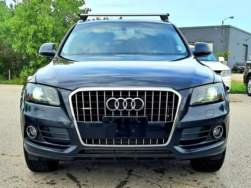 2016 Audi Q5 Progressiv, černá, 144 000 km, dovoz Kanada — foto 2 z 12