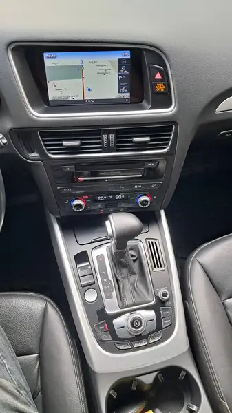 2016 Audi Q5 Progressiv, černá, 144 000 km, dovoz Kanada — foto 7 z 12