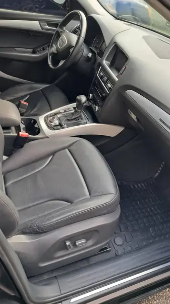 2016 Audi Q5 Progressiv, černá, 144 000 km, dovoz Kanada — foto 9 z 12