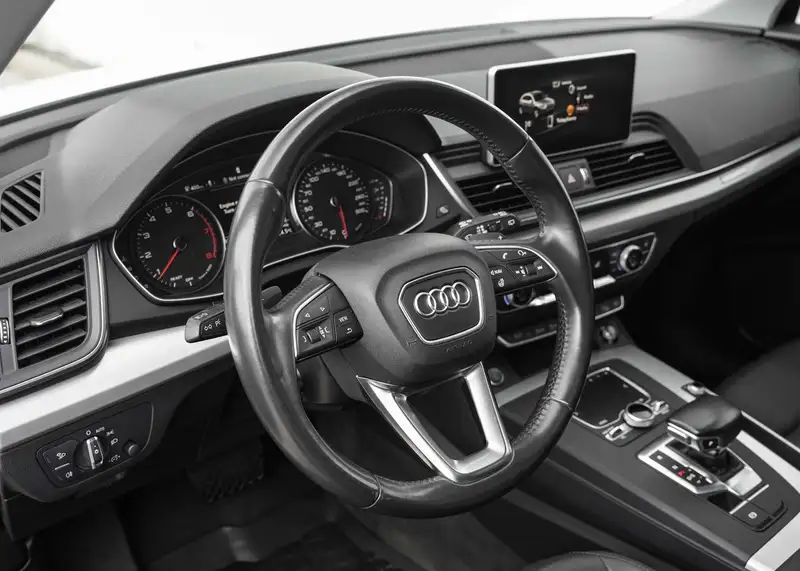 2018 Audi Q5 Progressiv, bílá, 84 540 km, dovoz Kanada — foto 8 z 12