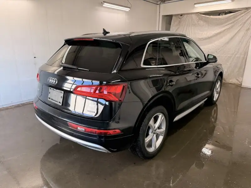2020 Audi Q5 Progressiv, 95 959 km, dovoz Kanada — foto 3 z 12
