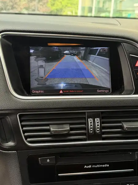 2016 Audi Q5 Technik, černá, 180 000 km, dovoz Kanada — foto 8 z 12