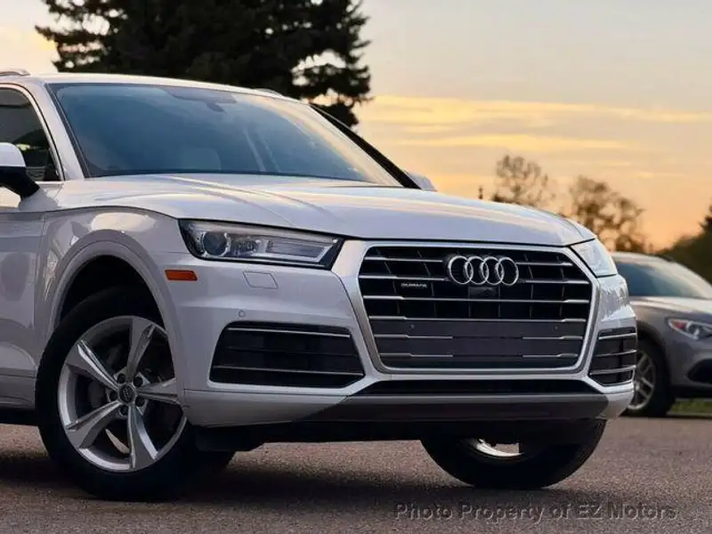 2018 Audi Q5 Progressiv, bílá, 84 678 km, dovoz Kanada — foto 3 z 12