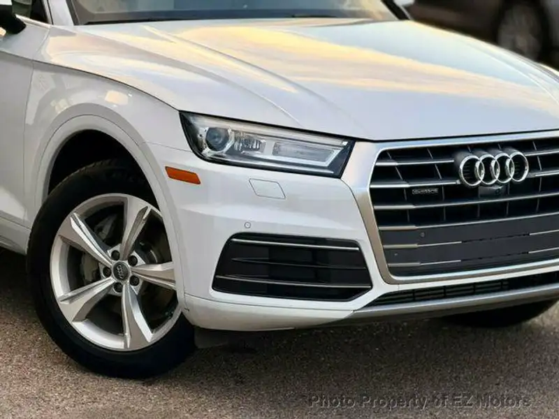 2018 Audi Q5 Progressiv, bílá, 84 678 km, dovoz Kanada — foto 4 z 12