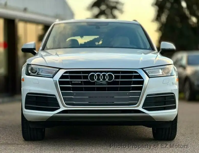 2018 Audi Q5 Progressiv, bílá, 84 678 km, dovoz Kanada — foto 7 z 12