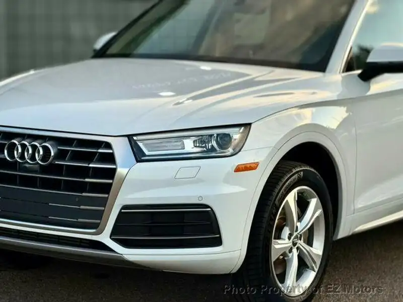 2018 Audi Q5 Progressiv, bílá, 84 678 km, dovoz Kanada — foto 9 z 12