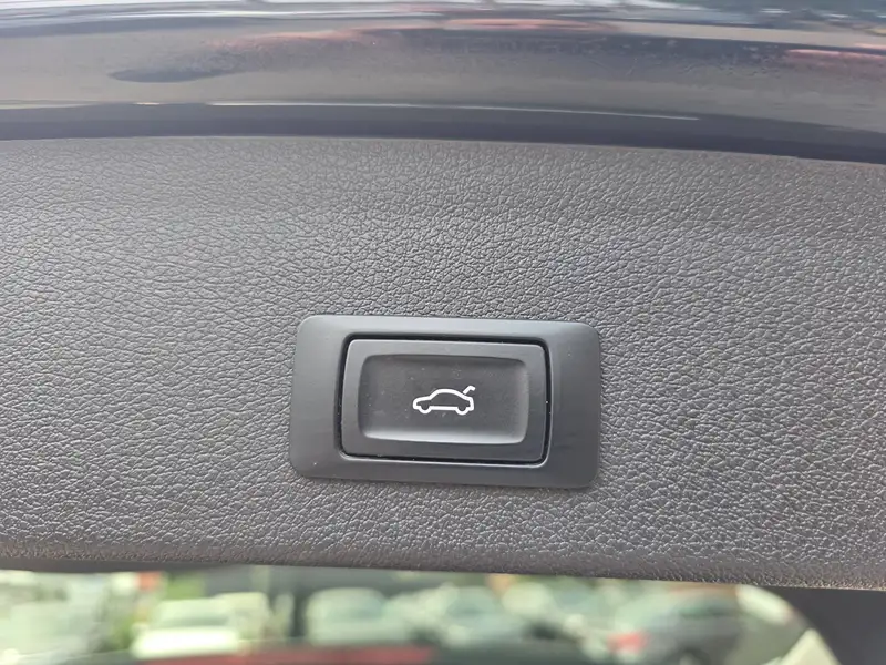 2016 Audi Q5 Technik, černá, 138 000 km, dovoz Kanada — foto 7 z 12
