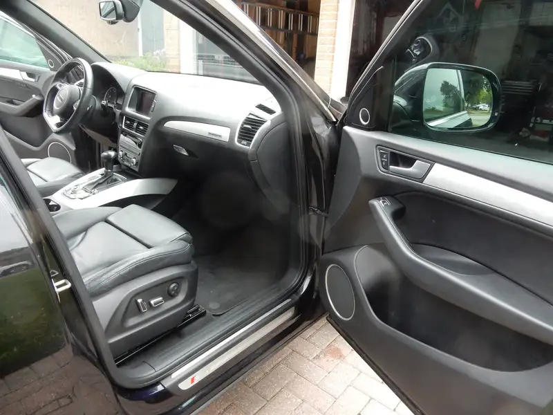 2014 Audi Q5 Technik, černá, 189 100 km, dovoz Kanada — foto 10 z 12