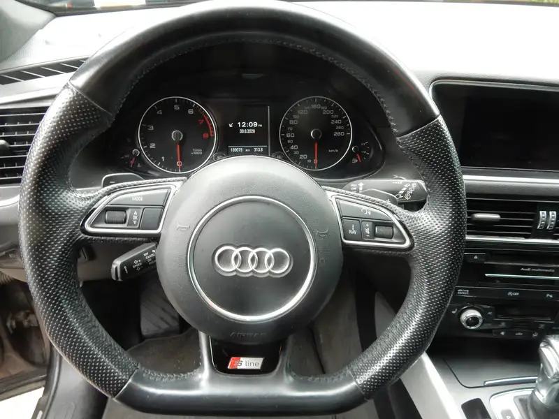 2014 Audi Q5 Technik, černá, 189 100 km, dovoz Kanada — foto 6 z 12