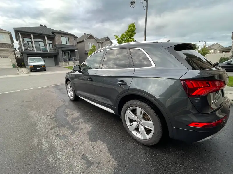 2018 Audi Q5 Technik, šedá, 132 535 km, dovoz Kanada — foto 3 z 12