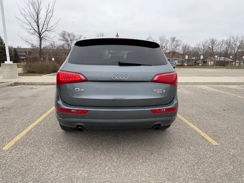 2012 Audi Q5 Premium plus, 145 000 km, dovoz Kanada — foto 2 z 6