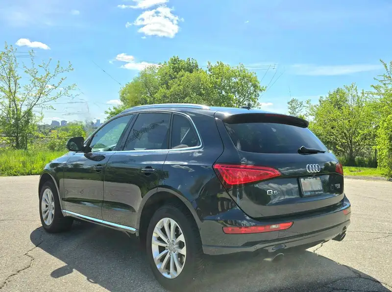 2014 Audi Q5 Technik, modrá, 115 000 km, dovoz Kanada — foto 4 z 12