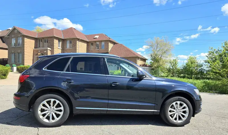 2014 Audi Q5 Technik, modrá, 115 000 km, dovoz Kanada — foto 7 z 12