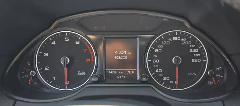 2014 Audi Q5 Technik, modrá, 115 000 km, dovoz Kanada — foto 9 z 12