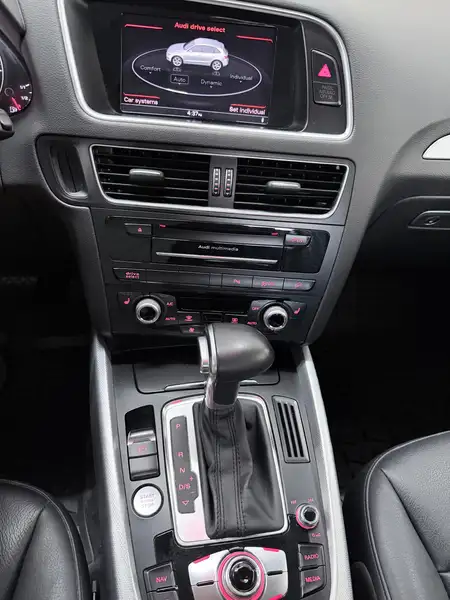 2017 Audi Q5 Technik, bílá, 110 000 km, dovoz Kanada — foto 5 z 10