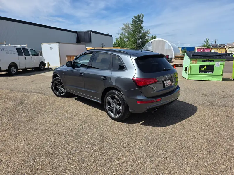 2016 Audi Q5 Technik, šedá, 67 300 km, dovoz Kanada — foto 4 z 12