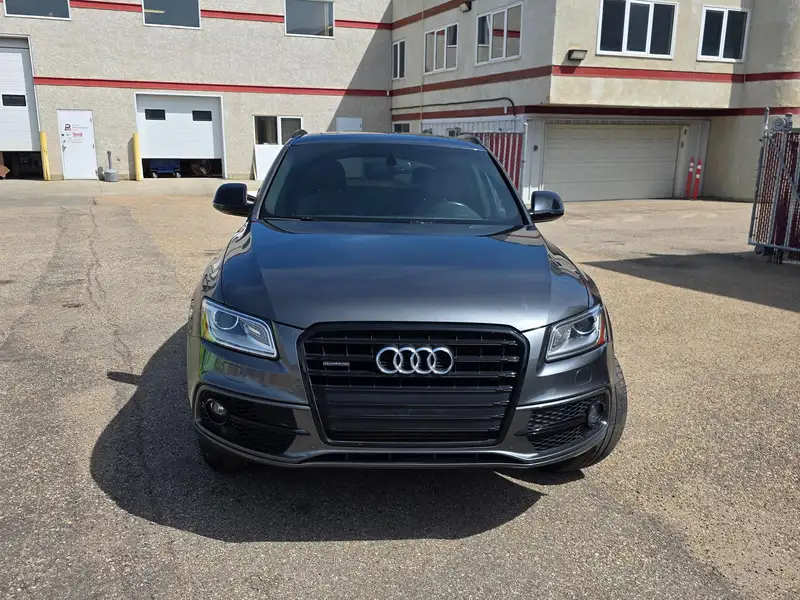 2016 Audi Q5 Technik, šedá, 67 300 km, dovoz Kanada — foto 9 z 12