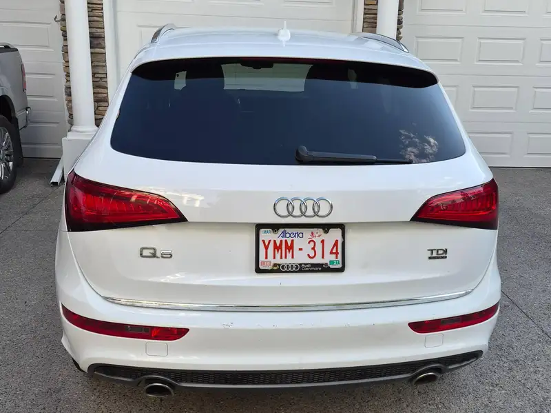 2015 Audi Q5 Technik, bílá, 150 500 km, dovoz Kanada — foto 3 z 12