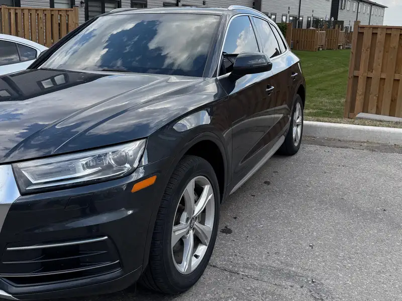 2018 Audi Q5 Progressiv, šedá, 160 000 km, dovoz Kanada — foto 3 z 3