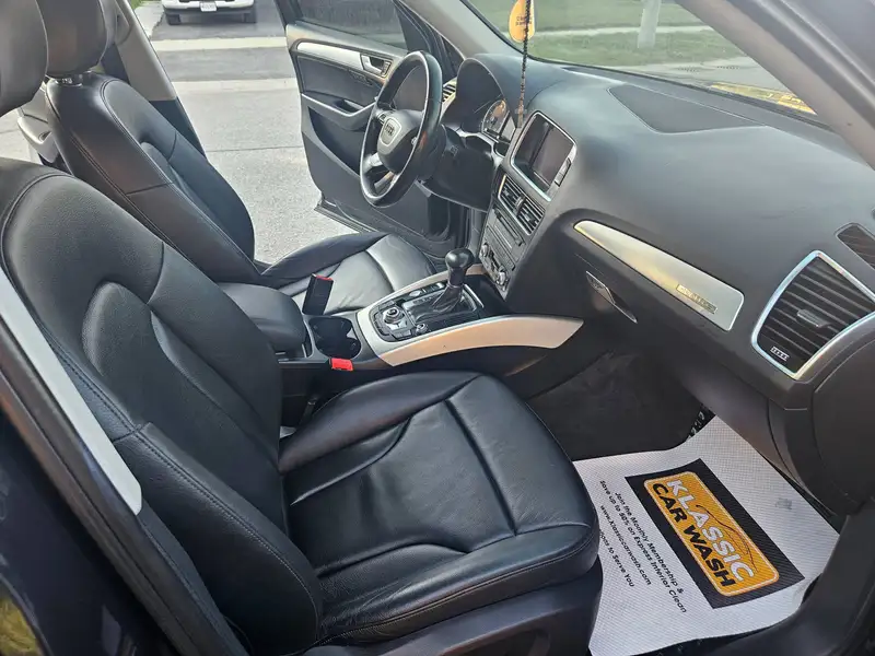 2017 Audi Q5 Progressiv, modrá, 195 000 km, dovoz Kanada — foto 10 z 10