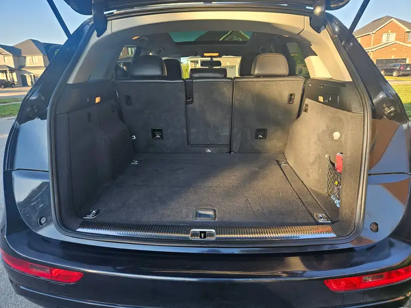 2017 Audi Q5 Progressiv, modrá, 195 000 km, dovoz Kanada — foto 7 z 10