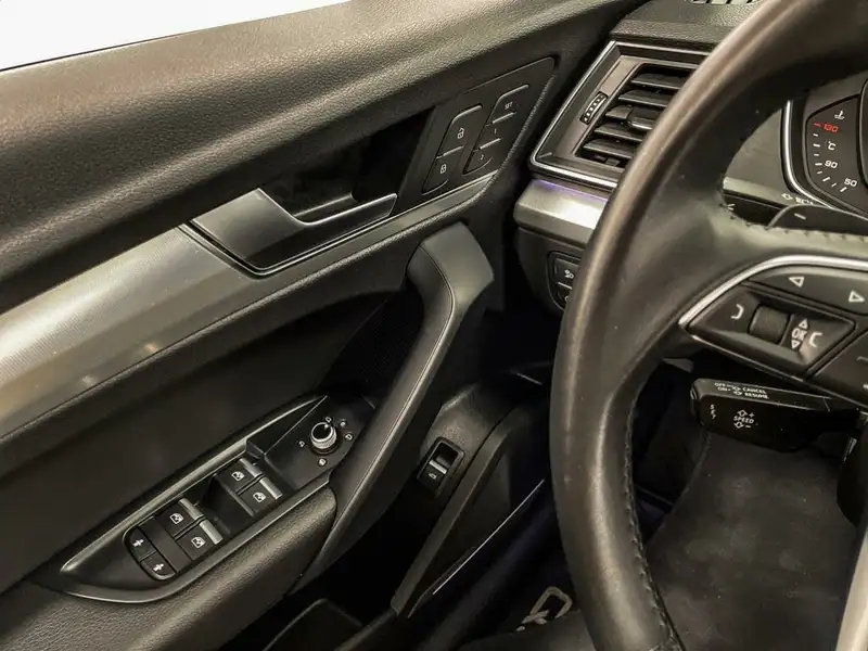 2020 Audi Q5 Technik, bílá, 51 710 km, dovoz Kanada — foto 11 z 12